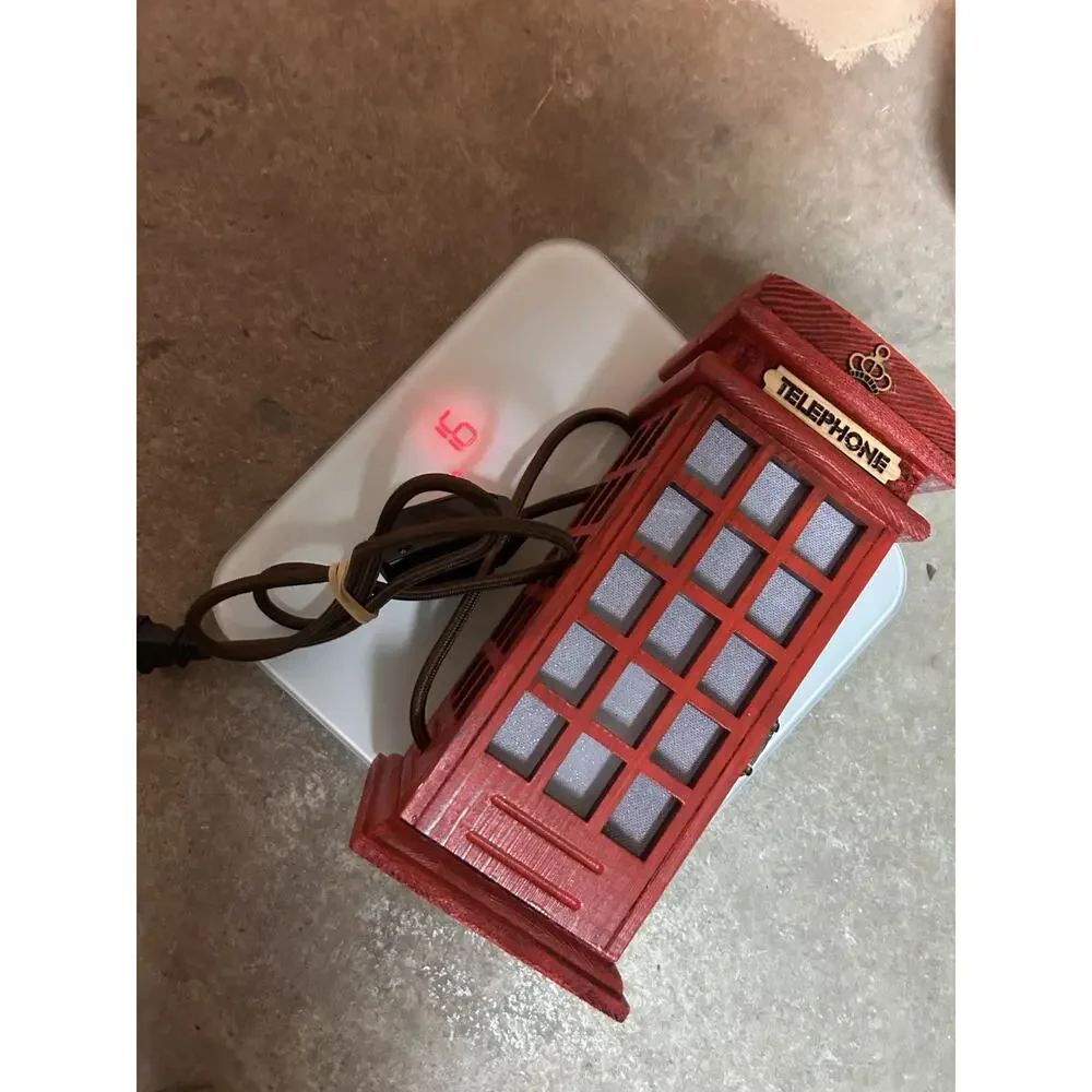 Un branded plug light